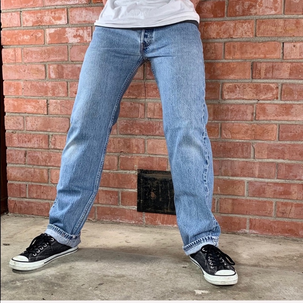 Vintage Levi’s USA 501 Button Fly Jeans 32x32 USA